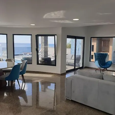 Sunset Avenue Apartment