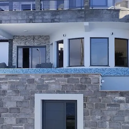 Sunset Avenue Apartment