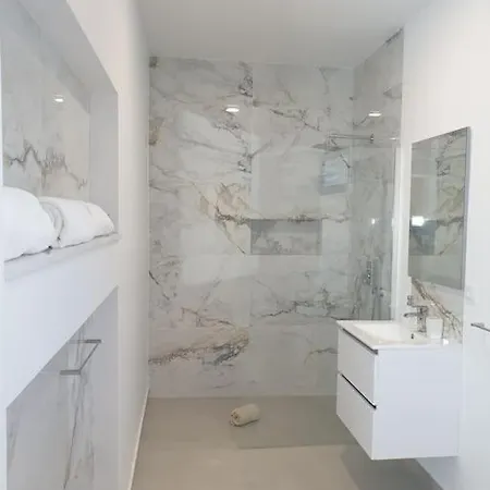 Апартаменты Sunset Avenue